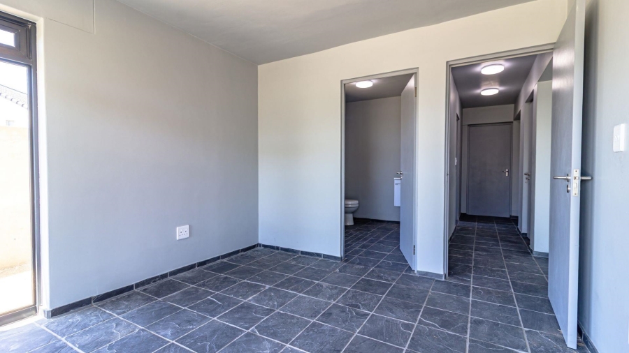 3 Bedroom Property for Sale in De Kelders Western Cape